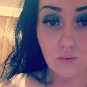 Meet your Posher, Debra